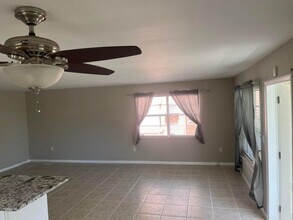 325 Ocean Breeze in Lake Worth Beach, FL - Building Photo - Building Photo