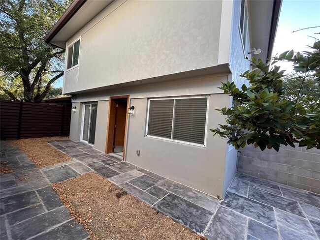 8920 Trone Cir in Austin, TX - Building Photo - Building Photo