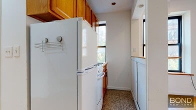 214 First Avenue in Manhattan, NY - Building Photo - Building Photo
