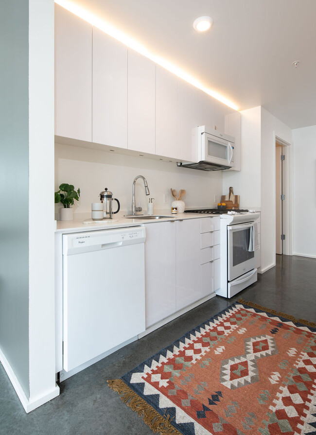 Slate Apartments in Portland, OR - Building Photo - Building Photo