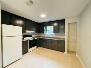 1776 Juniper Lake Rd in Defuniak Springs, FL - Building Photo - Building Photo