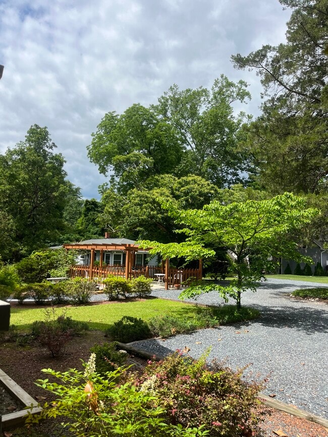 310 N Bennett St in Southern Pines, NC - Building Photo - Building Photo