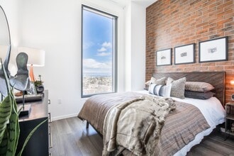 The Skylyne at Temescal in Oakland, CA - Foto de edificio - Building Photo