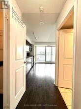 100 Western Battery Rd in Toronto, ON - Building Photo - Building Photo