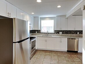 6831 Tierra Linda St in Port Richey, FL - Building Photo - Building Photo