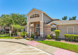 Oaks at Bentwater in Rockport, TX - Foto de edificio - Building Photo