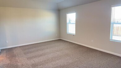 6101 Green Meadow Ln in Oklahoma City, OK - Building Photo - Building Photo