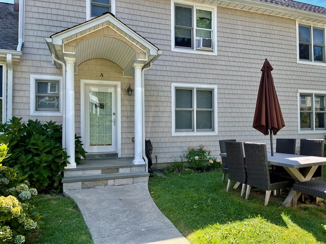 property at 32 Westville Ave