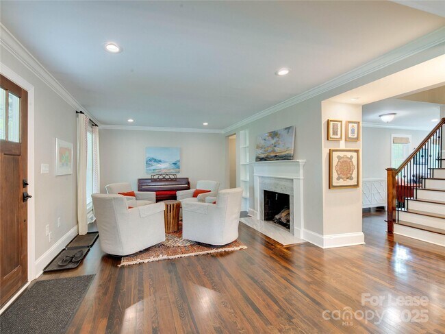 823 Sedgefield Rd in Charlotte, NC - Building Photo - Building Photo