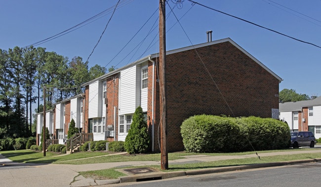 Graystone Place Apartments in Richmond, VA - Building Photo - Building Photo