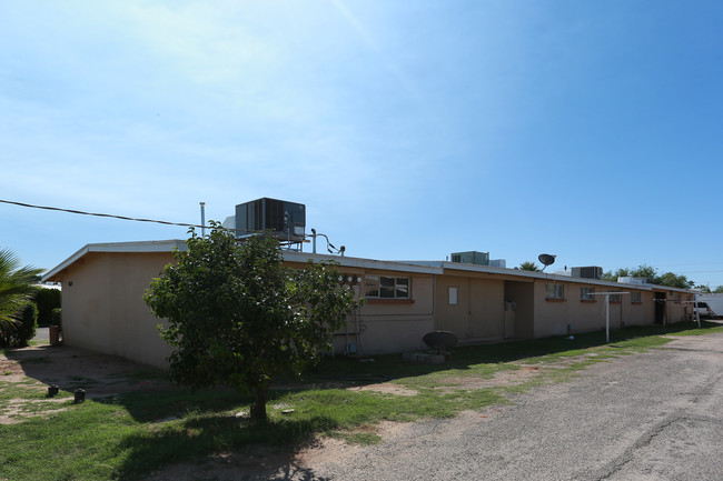 5818-5830 E 26th St in Tucson, AZ - Building Photo - Building Photo