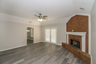 1365 Sandy Stone Ln in Memphis, TN - Building Photo - Building Photo