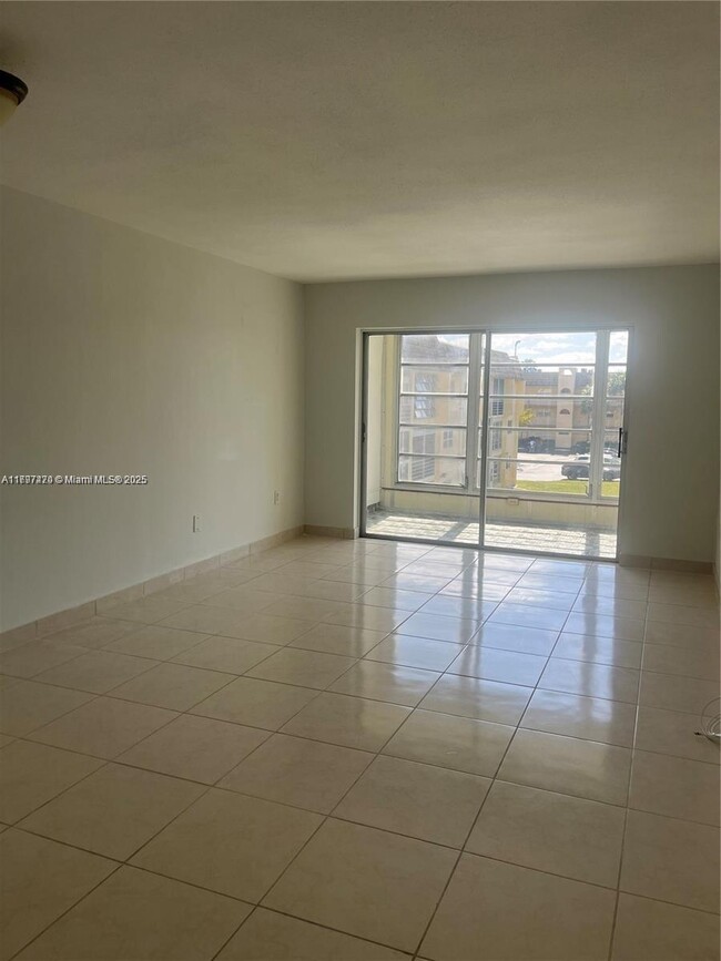 property at 8285 Sunrise Lakes Blvd
