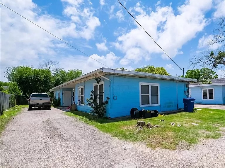 117 Tarlton St in Corpus Christi, TX - Building Photo