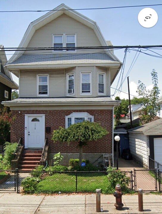 1114 E 35th St, Unit 3 in Brooklyn, NY - Building Photo