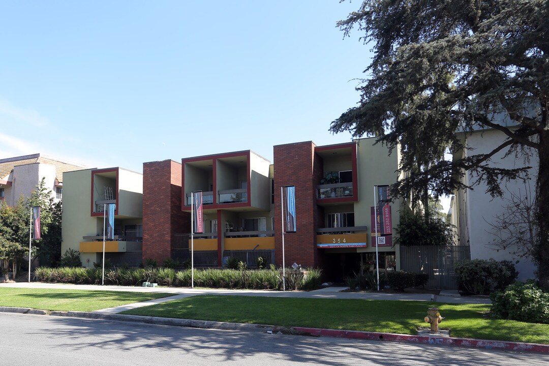 City Park View Apartments in Los Angeles, CA - Foto de edificio