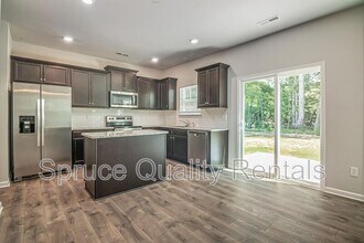 1115 Hardwick Dr in Mebane, NC - Building Photo - Building Photo