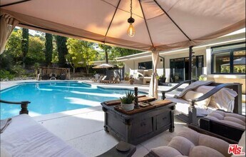 20322 Del Campo Pl in Los Angeles, CA - Building Photo - Building Photo