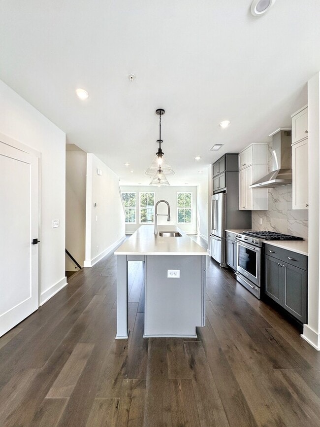 201 New St in Decatur, GA - Building Photo - Building Photo