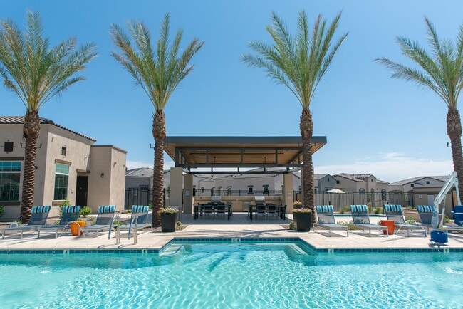 Avilla Grand in El Mirage, AZ - Foto de edificio - Building Photo