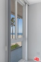 2419 Ocean Front Walk in Venice, CA - Building Photo - Building Photo