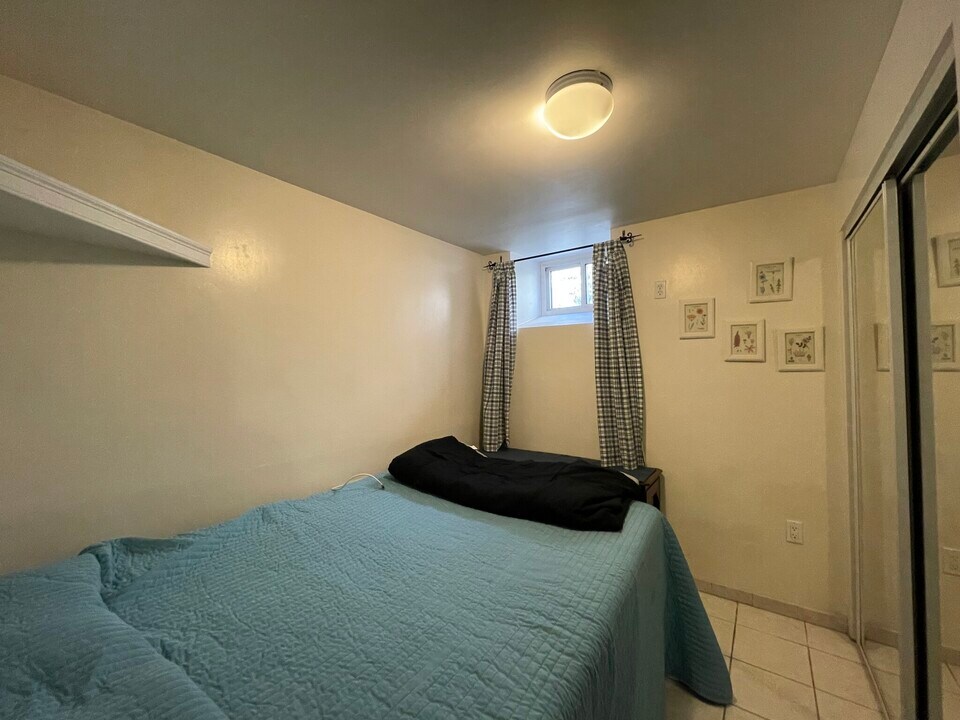 56 Hobson St, Unit Garden suite in Boston, MA - Building Photo