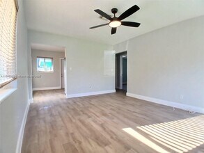 2641 SW 13th Ave in Fort Lauderdale, FL - Building Photo - Building Photo