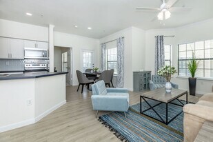 Gulf Breeze in Corpus Christi, TX - Building Photo