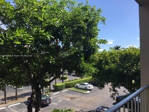 7745 SW 86th St in Miami, FL - Building Photo - Building Photo