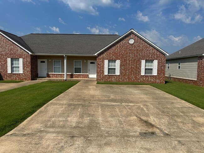 property at 17 Rock Creek Dr