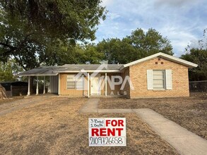 6514 Mossledge Dr in San Antonio, TX - Building Photo - Building Photo