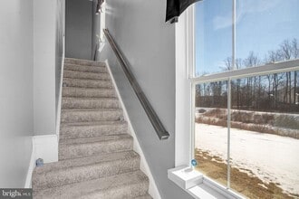 12950 Blue Sky Pl in Lake Ridge, VA - Building Photo - Building Photo