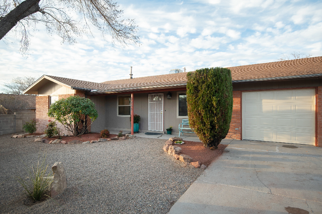 12805 Chico Rd NE in Albuquerque, NM - Building Photo - Building Photo