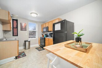 370 Hanover St in Boston, MA - Building Photo - Building Photo