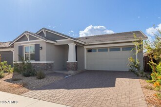 11157 W Parkway Dr in Tolleson, AZ - Building Photo - Building Photo