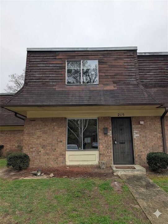 215 Peyton Pl SW in Atlanta, GA - Building Photo