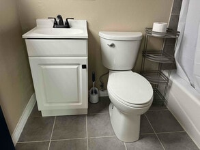 3805 Windsor Dr in Farmington, NM - Building Photo - Building Photo