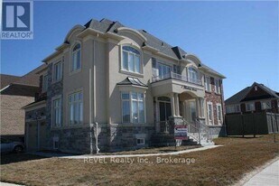 1 Tilsonburg Ave in Brampton, ON - Building Photo