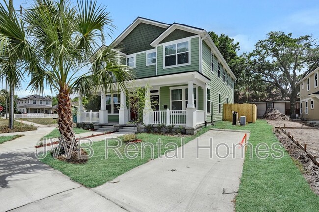 property at 961 Palmetto St