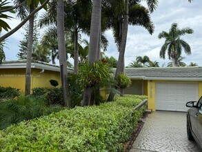 1728 NE 39th St in Oakland Park, FL - Building Photo - Building Photo