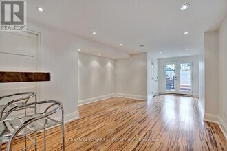 62-62 Dovercourt Rd in Toronto, ON - Building Photo - Building Photo