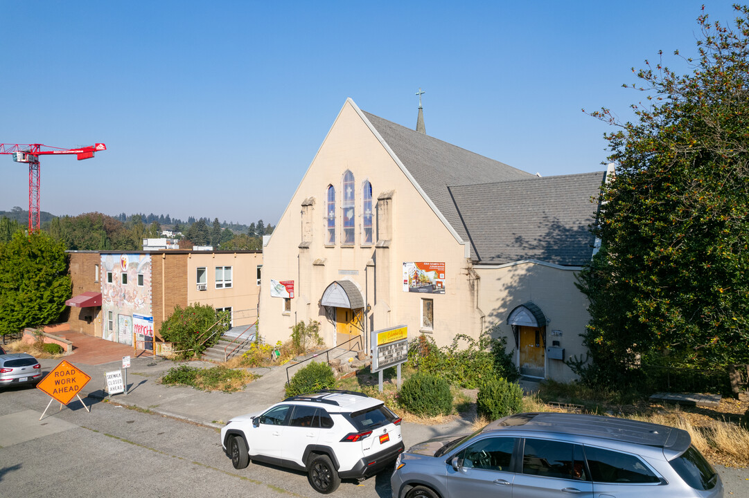 The Four Amigos-Beloved Community. in Seattle, WA - Foto de edificio