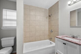 3501 Avenue M in Galveston, TX - Building Photo - Building Photo