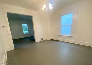 849 Grant St in Akron, OH - Building Photo - Building Photo