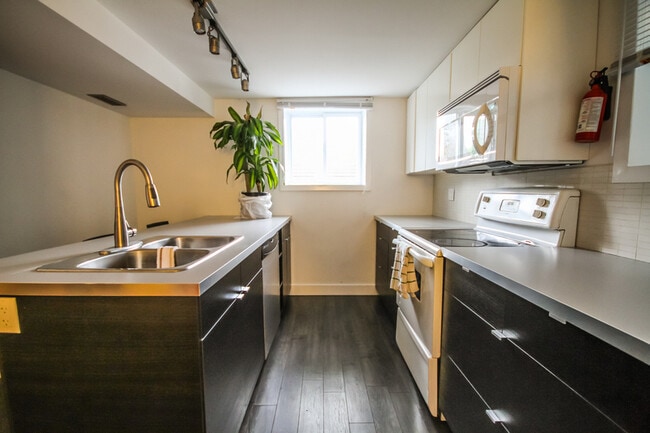 property at 1148 Woodroffe Ave