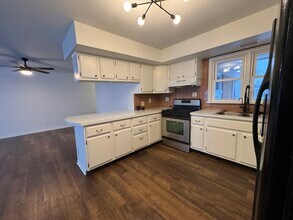 11268 Faxon Rd in Yorkville, IL - Building Photo - Building Photo