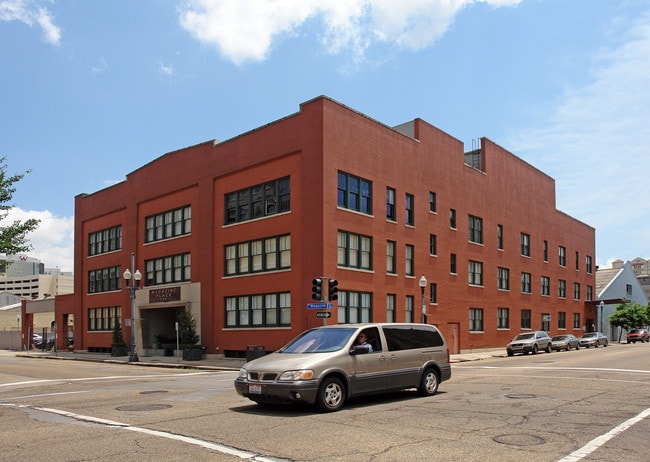 Magazine Place Condominiums