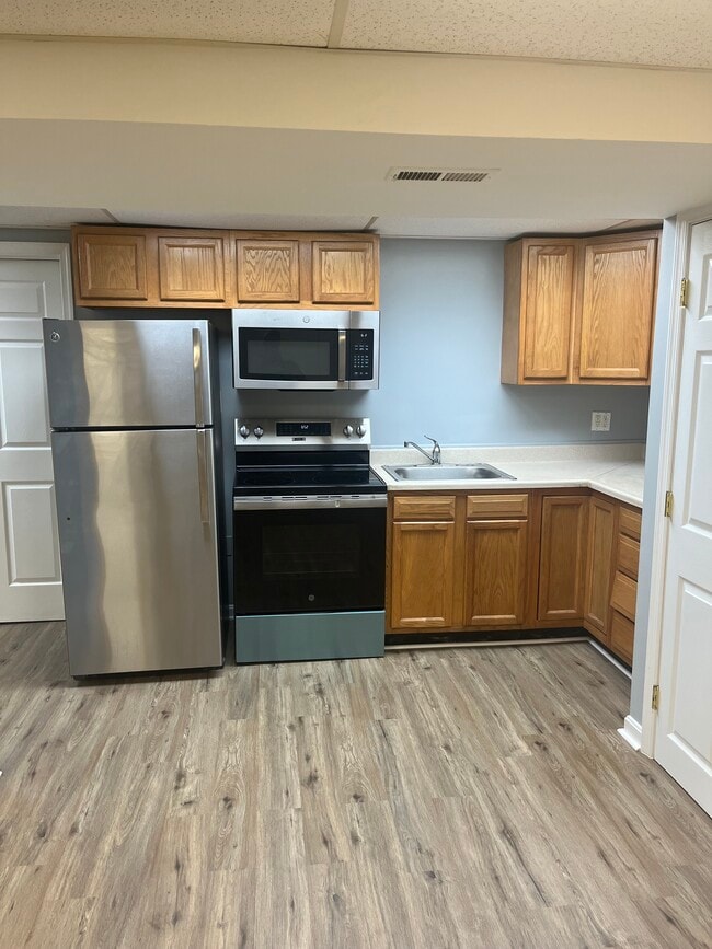 1300 North Ave, Unit Apt 3