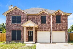 801 Wisdom Dr in Deer Park, TX - Building Photo