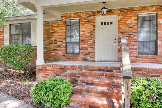 property at 292 Murray Dr